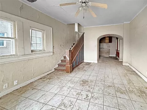 1105 Euclid Ave, Des Moines, IA 50313