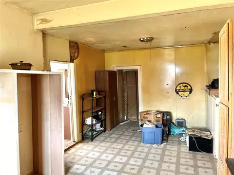 Entry Way - 404 Eva St, Irwin, IA 51446 photo 2 of 6
