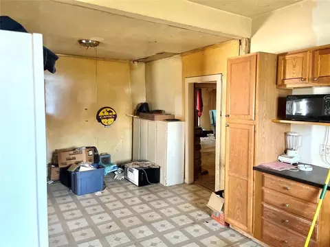 Entry Way - 404 Eva St, Irwin, IA 51446 photo 1 of 6
