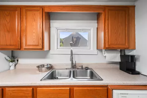 Kitchen - 202 S Walnut Ave, Ames, IA 50010 photo 1 of 4