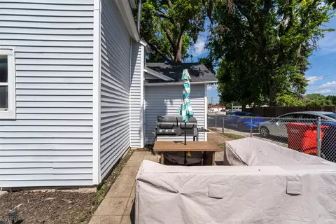 Exterior - 202 S Walnut Ave, Ames, IA 50010 photo 6 of 10