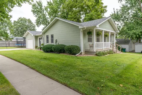 Other - 401 E Benton St, Winterset, IA 50273 photo 1 of 7
