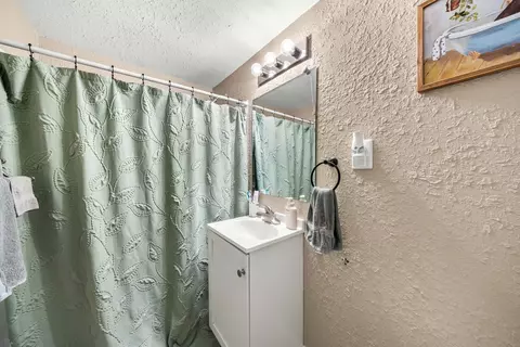 Bath - 210 Warner St, Colo, IA 50056 photo 1 of 1