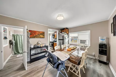 Dining - 210 Warner St, Colo, IA 50056 photo 1 of 1