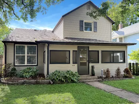 420 7th St, West Des Moines, IA 50265