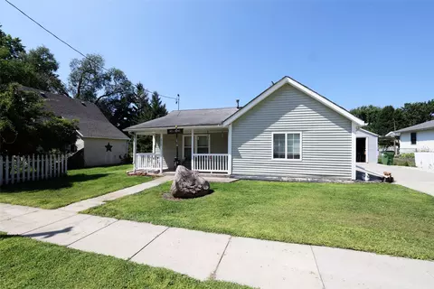 215 S State St, Boone, IA 50036