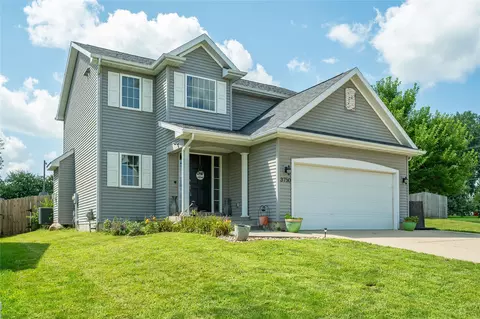 3750 Brook Run Dr, Des Moines, IA 50317