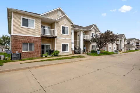 2323 E Porter Ave #34, Des Moines, IA 50320