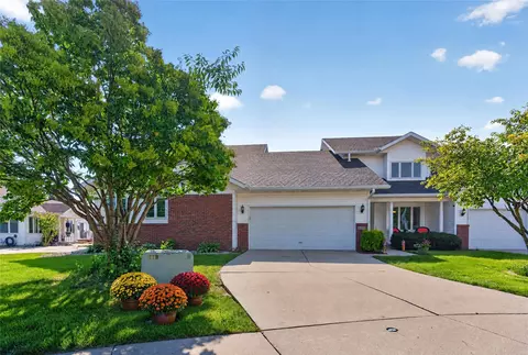 5055 Cleburne Ct, Pleasant Hill, IA 50327
