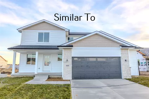 404 Burr Oak Blvd, Pleasant Hill, IA 50327