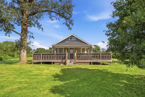 667 Perry St, Melcher Dallas, IA 50062