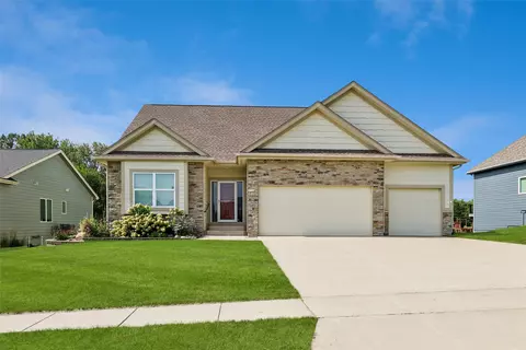 2500 NW Springbrooke Dr, Grimes, IA 50111