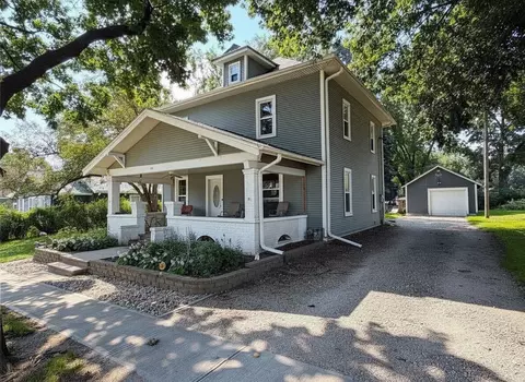 512 SE 2nd St, Grimes, IA 50111