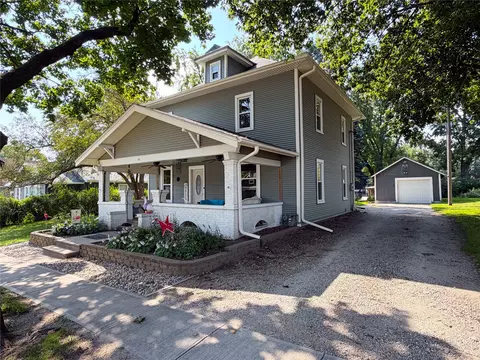512 SE 2nd St, Grimes, IA 50111