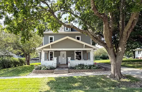 512 SE 2nd St, Grimes, IA 50111