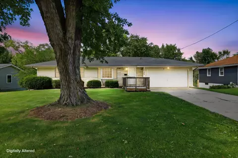 1709 Kenyon Ave, Des Moines, IA 50315