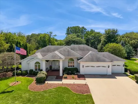 4304 Timberwood Dr, West Des Moines, IA 50265