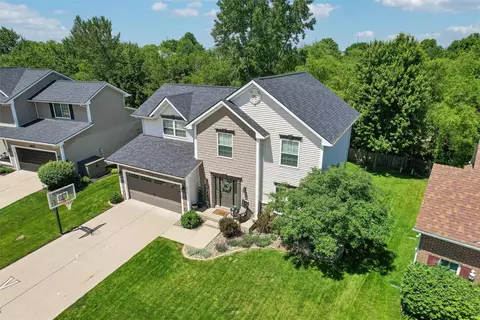 4617 Meadow Valley Dr, West Des Moines, IA 50265