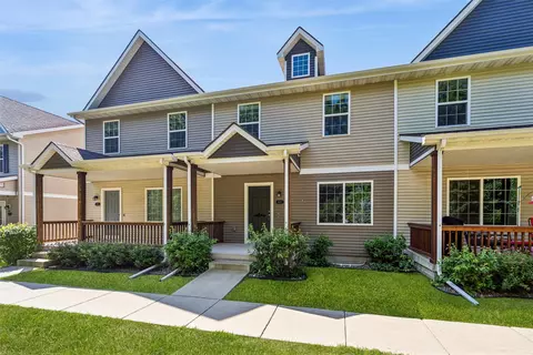 531 Canterbury Pl, Norwalk, IA 50211