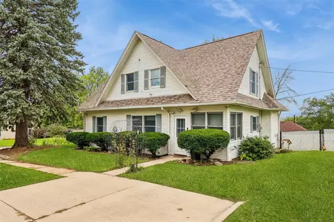 307 Ordway St, Guthrie Center, IA 50115