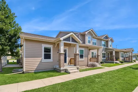 1404 SW Campus Ln, Ankeny, IA 50023