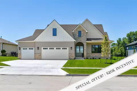 10622 NW 80th Ave, Johnston, IA 50131