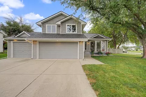 101 SW Kennybrook Dr, Grimes, IA 50111