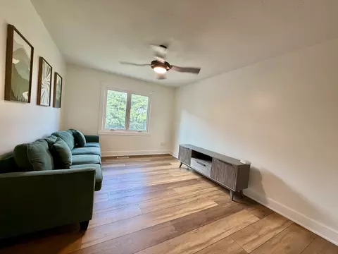 Living - 7511 Eagle Crest Dr, Johnston, IA 50131 photo 5 of 8