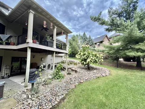 Exterior - 7511 Eagle Crest Dr, Johnston, IA 50131 photo 3 of 4