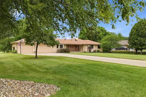 8356 NW 28th St, Ankeny, IA 50023
