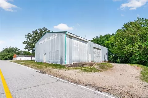 9098 NE 12th Ave, Altoona, IA 50009