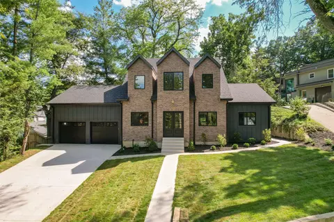 3110 Saint Johns Rd, Des Moines, IA 50312