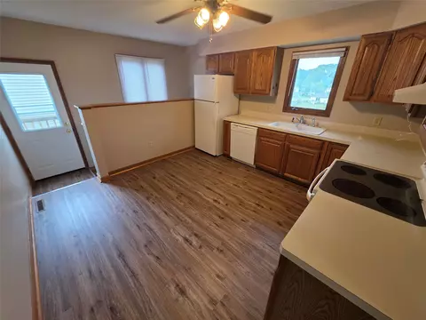 5501 S Union St, Des Moines, IA 50315