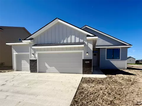 2524 NW North Creek Ct, Ankeny, IA 50023