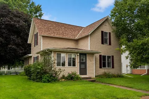 Exterior - 206 Warner St, Colo, IA 50056 photo 2 of 4