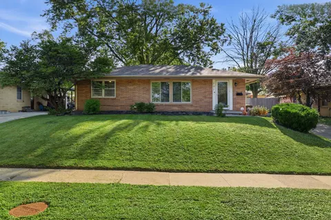 707 19th St, West Des Moines, IA 50265