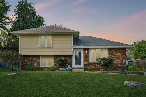 2205 4th St SW, Altoona, IA 50009