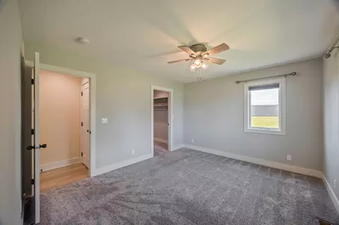 Bedroom - 29531 650th Ave, Maxwell, IA 50161 photo 3 of 9