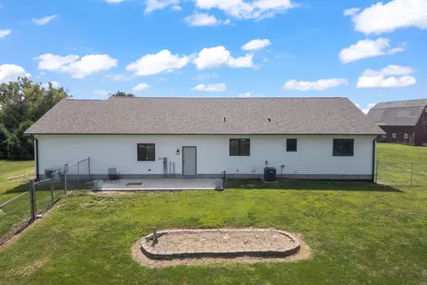 Exterior - 29531 650th Ave, Maxwell, IA 50161 photo 3 of 3