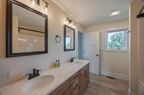 Bath - 29531 650th Ave, Maxwell, IA 50161 photo 1 of 3