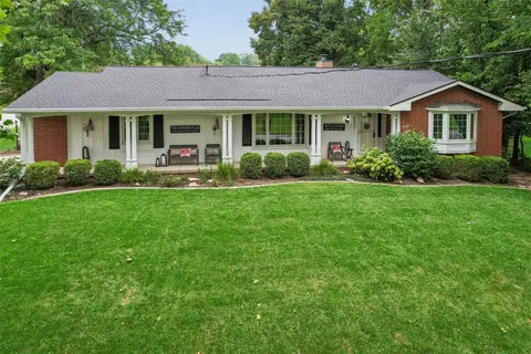 6801 Washington Ave, Windsor Heights, IA 50324