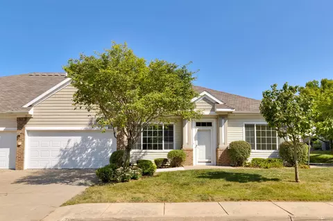 1725 S 50th St #802, West Des Moines, IA 50265