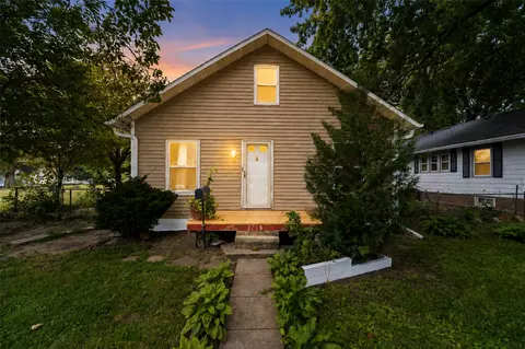 3210 Columbia St, Des Moines, IA 50313