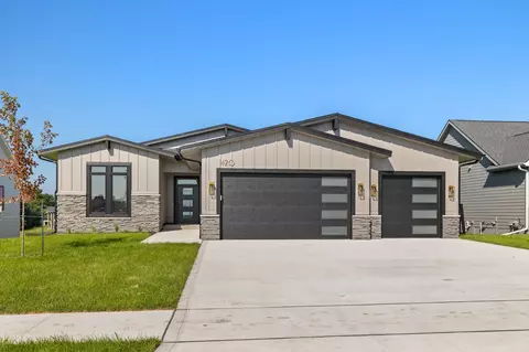 1420 NW Alderleaf Dr, Waukee, IA 50263