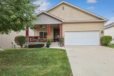 14539 Alpine Dr, Urbandale, IA 50323