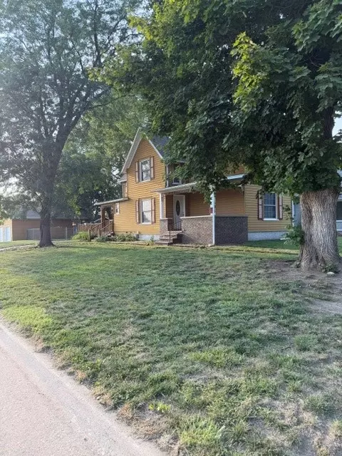 603 2nd St, Perry, IA 50220