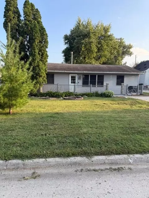221 Lucinda St, Perry, IA 50220