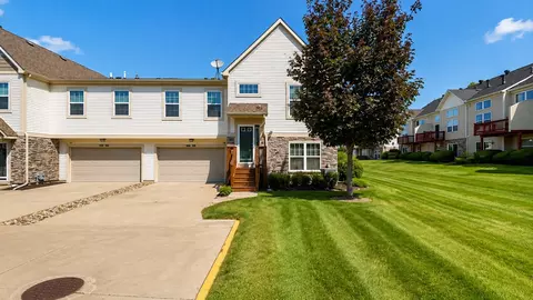 185 80th St #106, West Des Moines, IA 50266