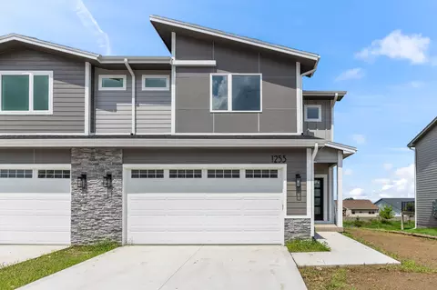 1253 NW 2nd St, Grimes, IA 50111