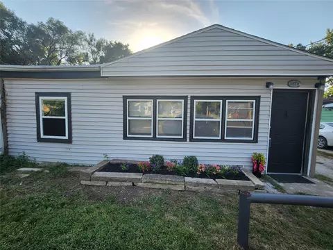 1278 E 34th St, Des Moines, IA 50317